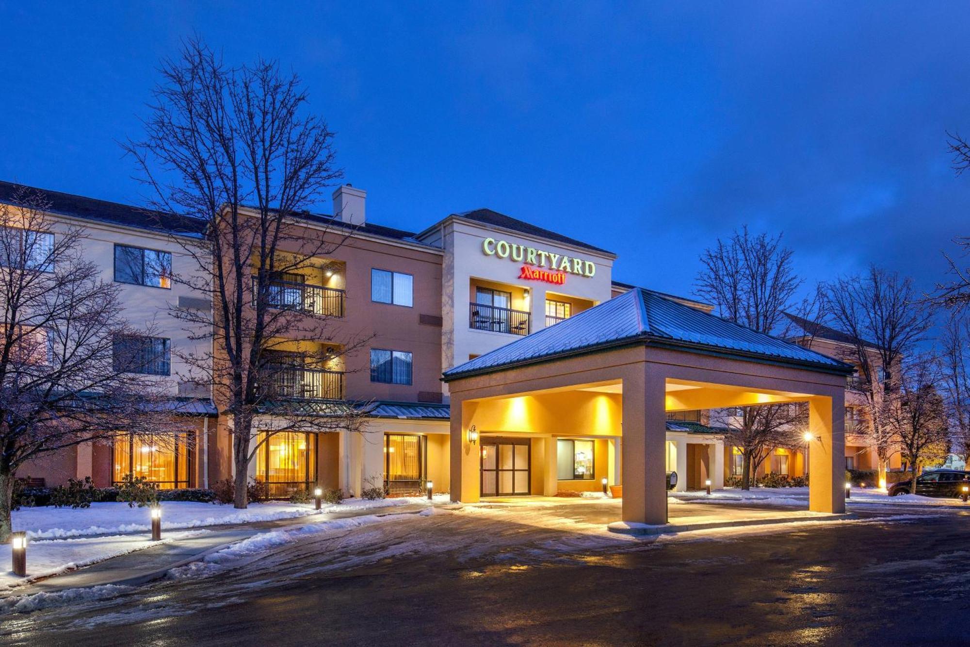 Courtyard Hartford Manchester Exterior foto